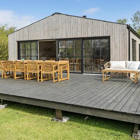 3 Bedroom Ocean Front In * Hals